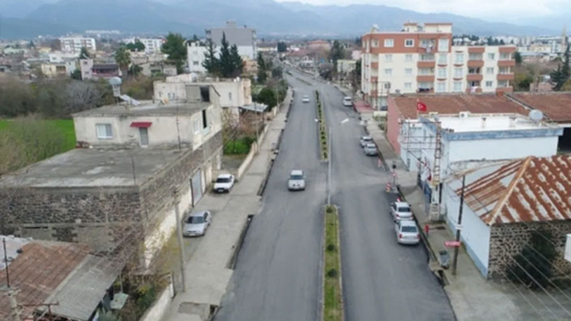 Hatay'ın Erzin ilçesinde tek bina yıkılmadı: Kaçak yapıya izin vermedik
