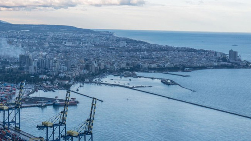 İskenderun'da depremin ardından deniz seviyesi yükseldi