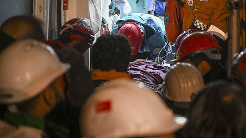 Kahramanmaraş'ta enkaz altında kalan anne, baba ve oğul, 138. saatte kurtarıldı
