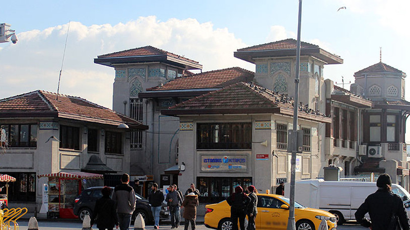 Beşiktaş iskelesi 'Sultan geliyor' gerekçesiyle kapatıldı