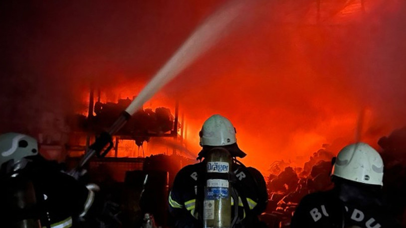 Burdur'da fabrika yangını: 4 işçi hastaneye kaldırıldı