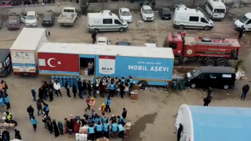 Deprem bölgesinin göbeğinde tarikatlar var