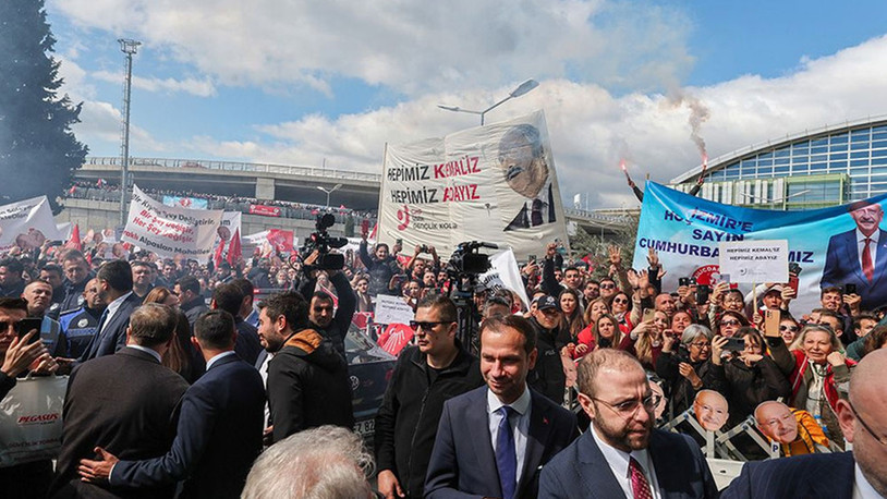 İzmir'e giden Kılıçdaroğlu'na yoğun ilgi