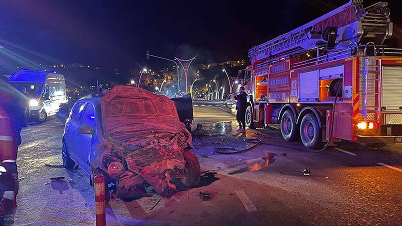 Tunceli'de iki otomobil çarpıştı: 5 yaralı