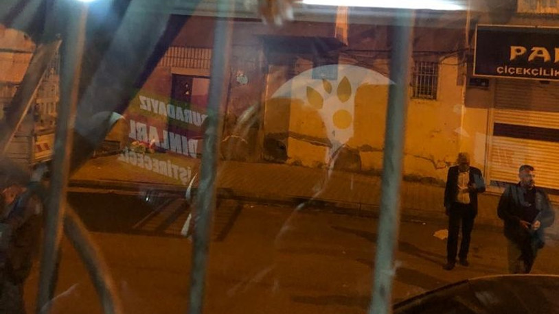 Yeşil Sol Parti’nin Diyarbakır’daki seçim irtibat bürosuna silahlı saldırı