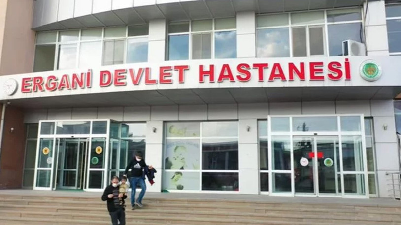 Hemşire, bandı çıkarmak isterken bebeğin parmağını kesti