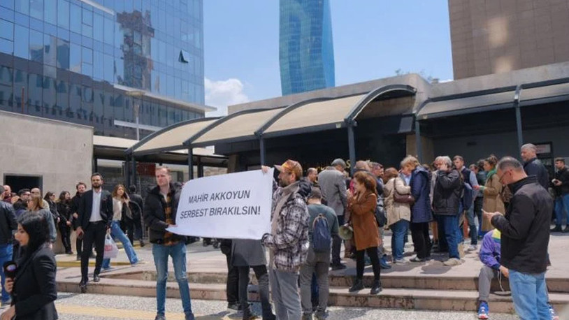 Mahir Akkoyun’a adliye önünde destek: Muhalefete gözdağıdır
