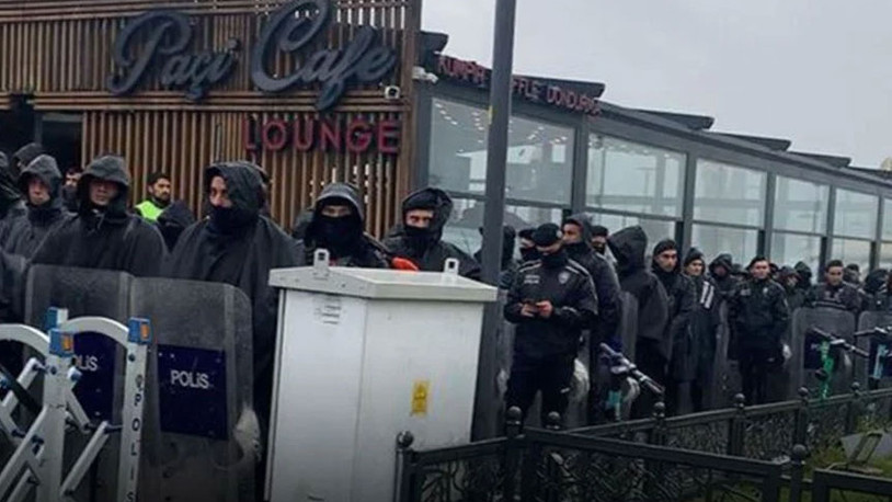 Üsküdar'da kaçak kafe yıkımına bakanlık koruması: İBB'ye polis engeli