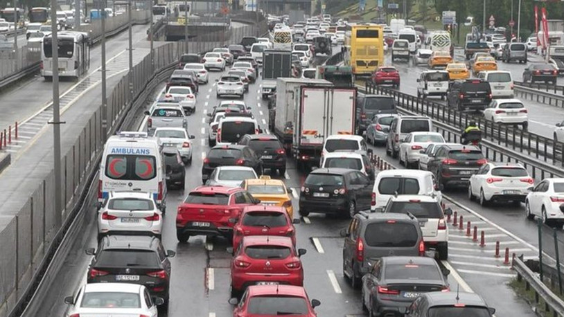 İstanbul trafiğinde yağmur yoğunluğu