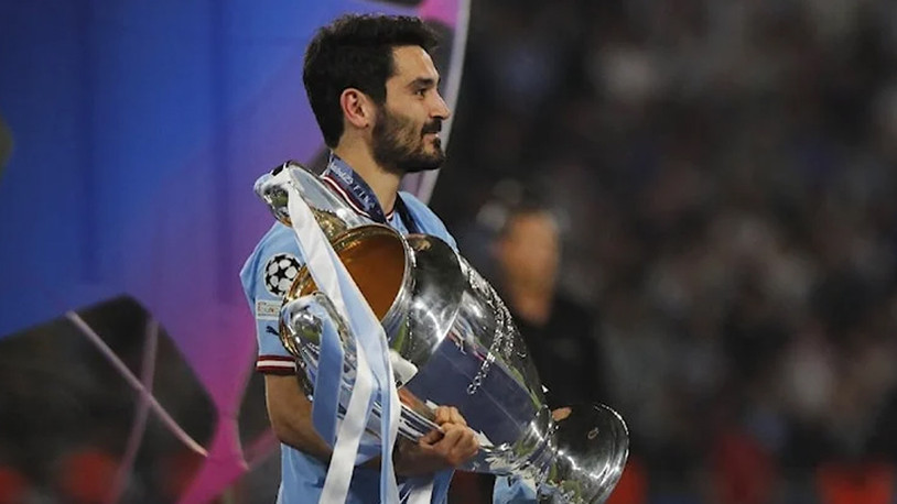 Manchester City ile şampiyon olan İlkay Gündoğan İstanbul'da tarihe geçti