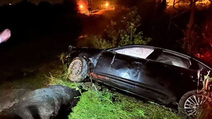 AKP'li vekil ve oğlu trafik kazası geçirdi