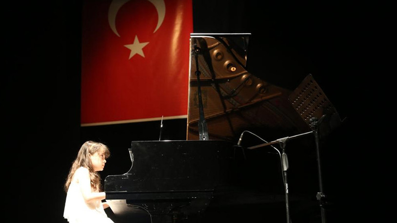 Nilüfer'de kursiyer öğrenciler yeteneklerini sergiledi 