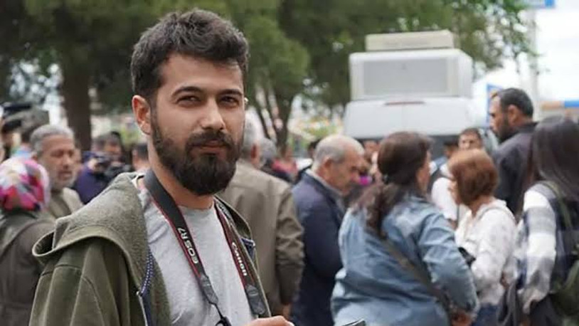 Gazeteci Ardıl Batmaz’ı darbeden koruma polisine dava açıldı