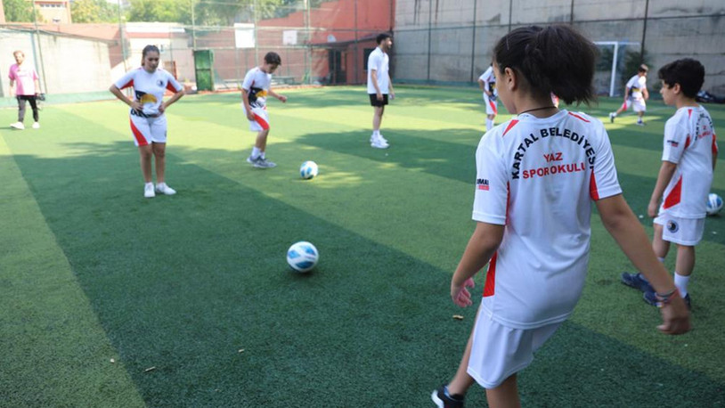 Kartal Belediyesi yaz spor okulu açıldı