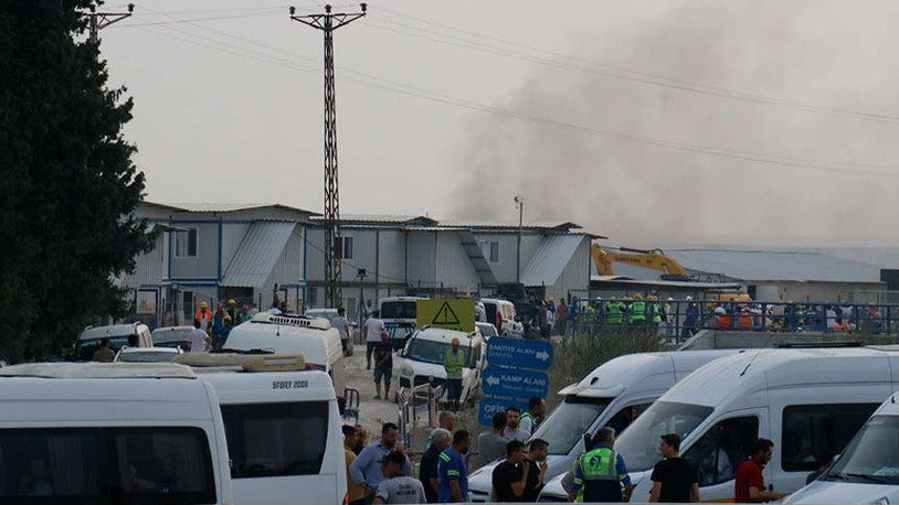 Adana'da fabrikada yangın: 2 işçi yaralandı