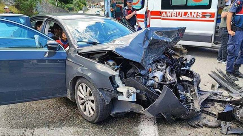 Artvin'de kaza: 8 kişi yaralandı
