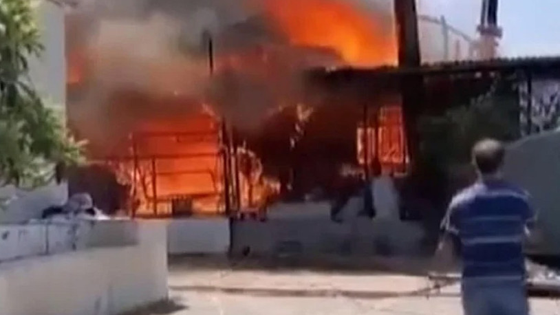 Denizli'de cami lojmanında yangın: İmamın annesi hayatını kaybetti