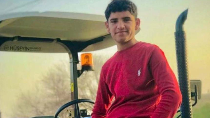 15 yaşındaki ehliyetsiz sürücü kazada hayatını kaybetti