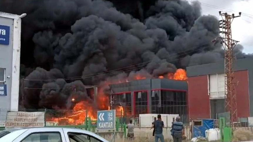 Tekirdağ'da kimya fabrikasında yangın çıktı