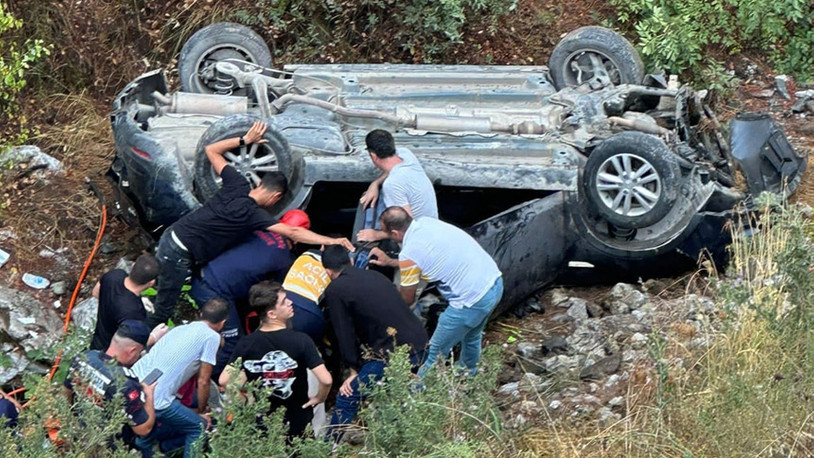 Balıkesir'de devrilen otomobildeki 5 kişi yaralandı