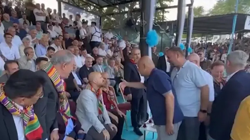 Bilal Erdoğan, Turhan Çömez'in elini sıkmadı