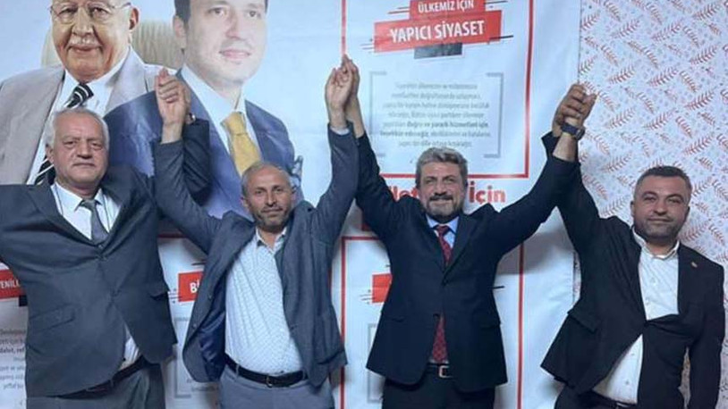AKP ve MHP'li iki meclis üyesi Yeniden Refah'a geçti
