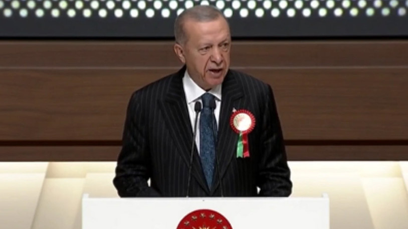 Erdoğan'dan yeni anayasa çağrısı