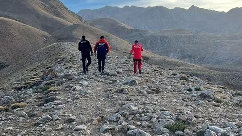 Litvanyalı dağcı, Antalya'da uçurumdan düşüp öldü