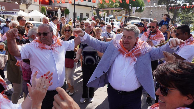 Ovacık festivalle renklendi: 'Sakız güzelleri' yarıştı, en iyi 'Çeşme Kavunu' seçildi