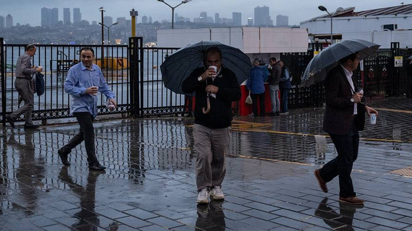 İstanbul'da yağışlar kaç gün sürecek? AKOM sağanak uyarısında bulundu...