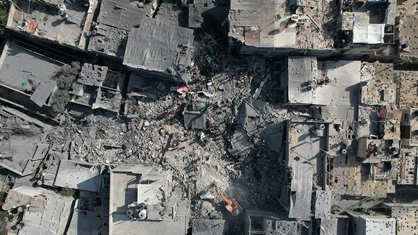 İsrail'in Gazze'ye yönelik saldırılarında iki hastanede büyük yıkım oldu
