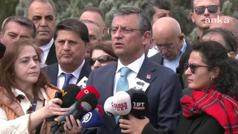 CHP Genel Başkanı Özgür Özel, Bülent Ecevit'in kabrini ziyaret etti