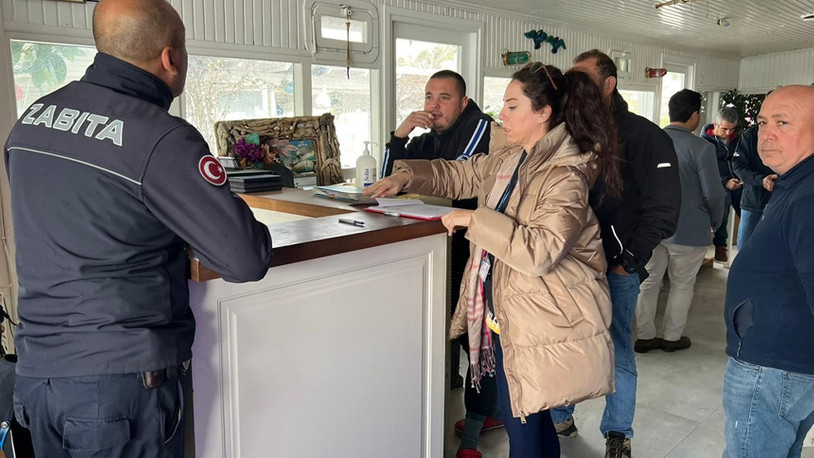 Bodrum Belediye Başkanı Ahmet Aras'tan fırtınadan etkilenen iş yerlerine ziyaret