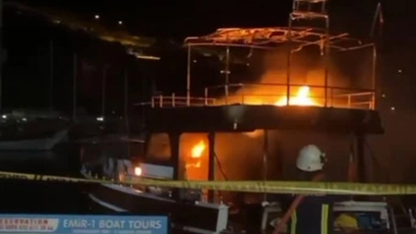 Antalya'da teknesi alev alan şahıs yanarak öldü