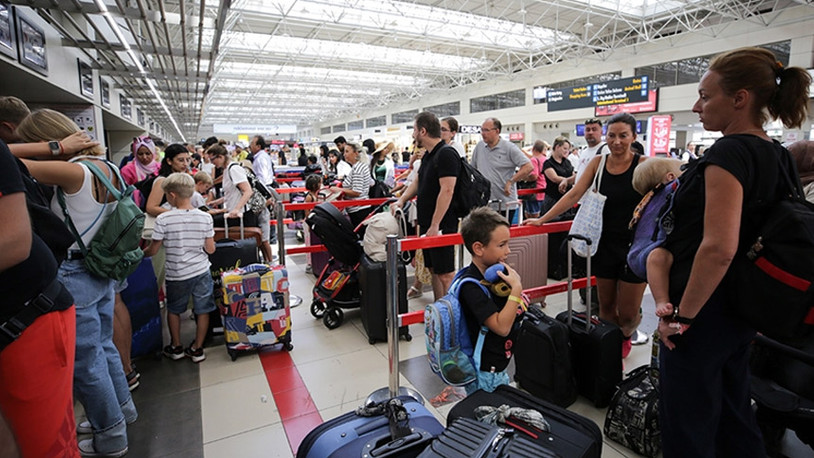 Antalya'ya gelen turist sayısı 15 milyonu geçti