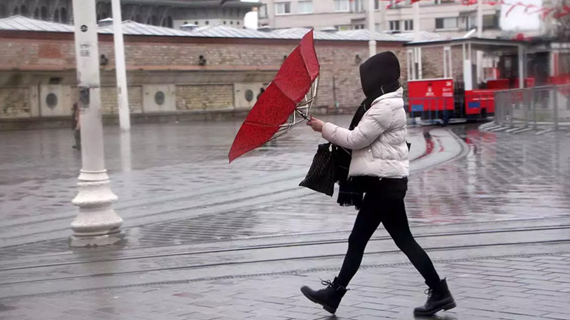 İstanbul'a yağış geliyor: Gün ve saat verildi
