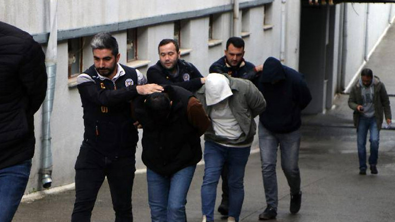 Adana'da 150 milyon TL'lik vurgun yapan 'Sazan Sarmalı' çetesi çökertildi
