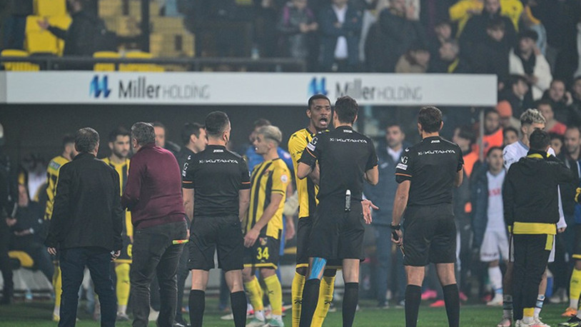 Sahadan çekilmişlerdi: İstanbulspor'u bekleyen ceza ne?