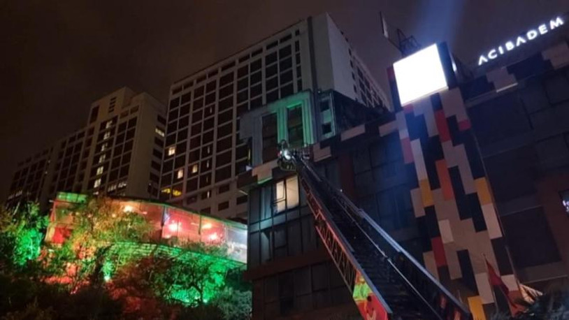 Şişli'de bir otelde yangın çıktı