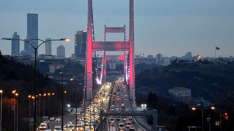 İstanbul'da yağışın ardından trafik yoğunluğu yüzde 85'e çıktı