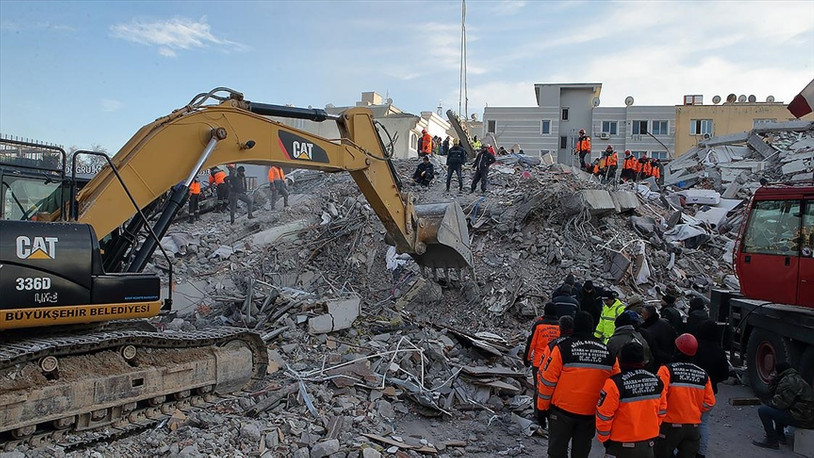 Depremde 72 kişiye mezar olmuştu: İsias Oteli davası başladı