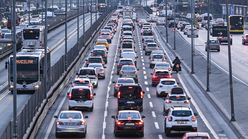 İstanbul'da trafik yoğunluğu yüzde 81'e yükseldi