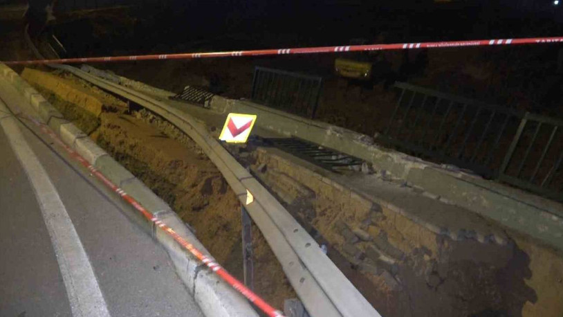 Bursa’da yol çöktü, ulaşım kapatıldı