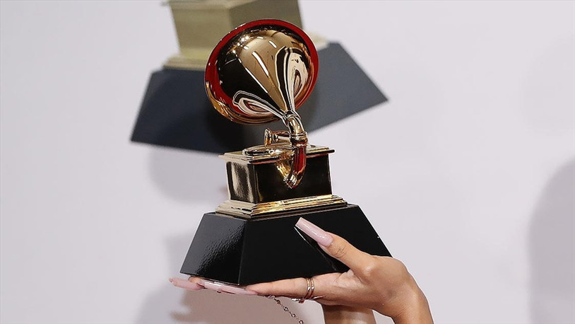 2024 Grammy Ödülleri: Taylor Swift törene damga vurdu