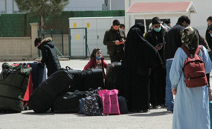 Yolcu pozitif çıktı, otobüsteki 47 kişi karantinada - Resim : 1