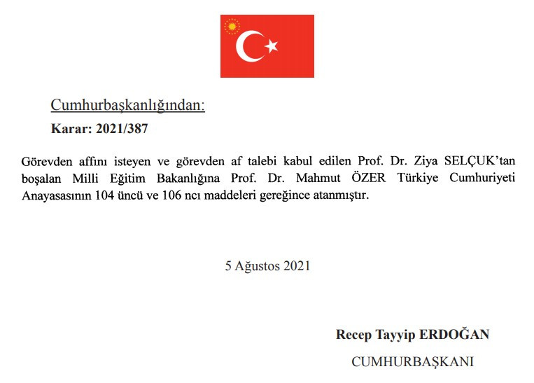 Ziya Selçuk istifa etti; yeni Bakan Mahmut Özer oldu - Resim : 1