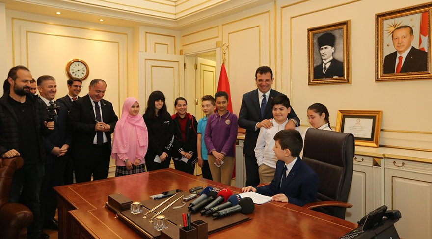 Cumhurbaşkanı’nın fotoğrafı kaldırılmadı yeri değiştirildi - Resim : 1