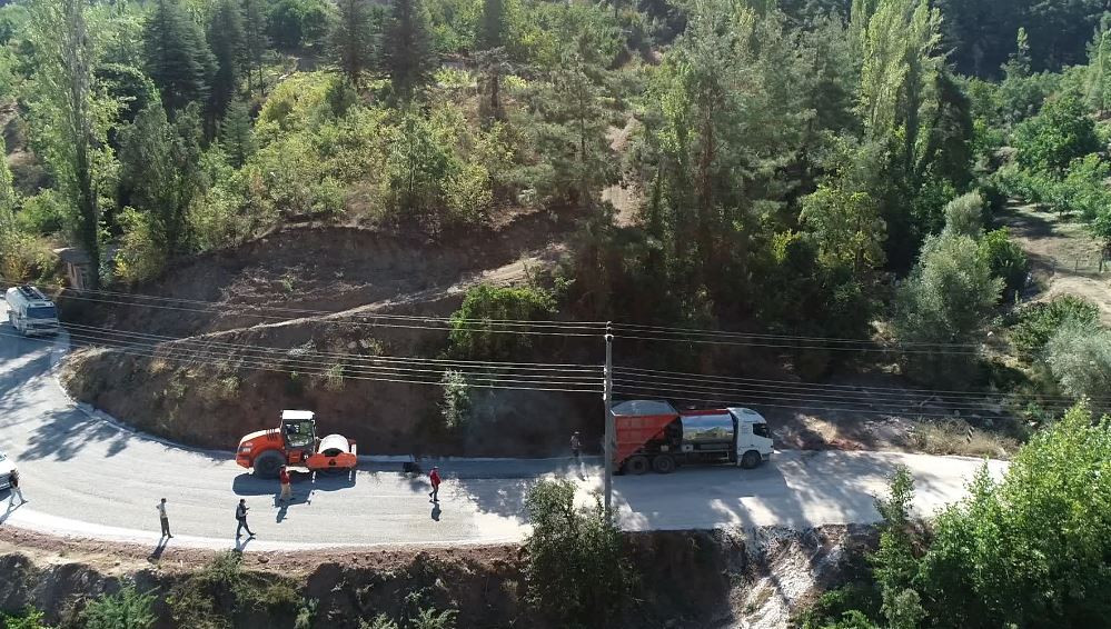 Konyaaltı Belediyesi, yolları kışa hazırlıyor  - Resim : 1