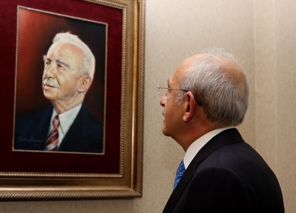 Kılı&ccedil;daroğlu'nun makam odasında dikkat &ccedil;eken detaylar - Resim : 2