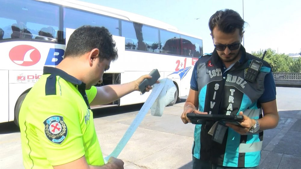 Şırnak'tan İstanbul'a kadar koltukların arasında yolculuk; otobüs firmasına para cezası - Resim : 1